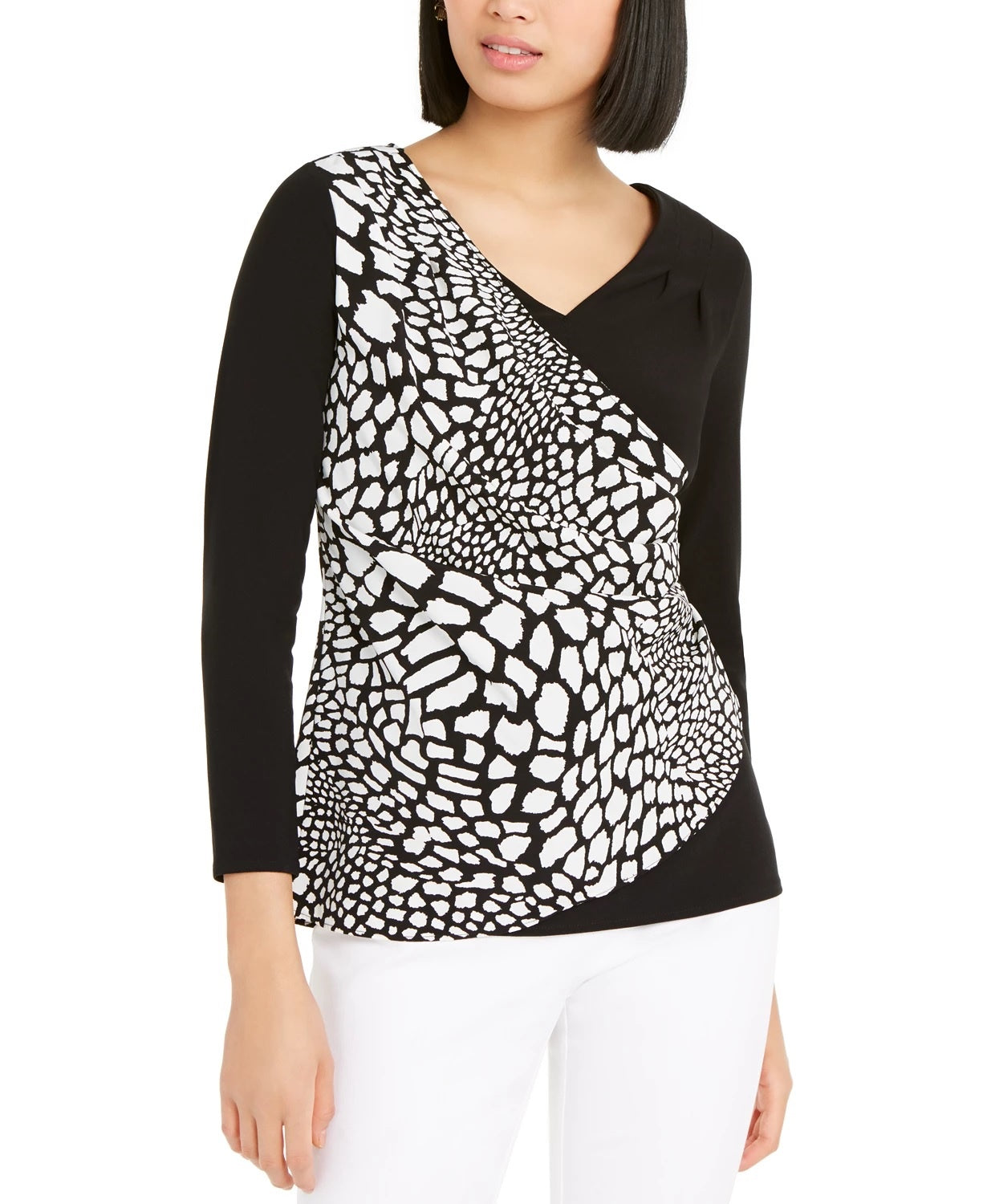 Blusa feminina Alfani estampada, manga comprida, decote em V, preta, tamanho XX-G