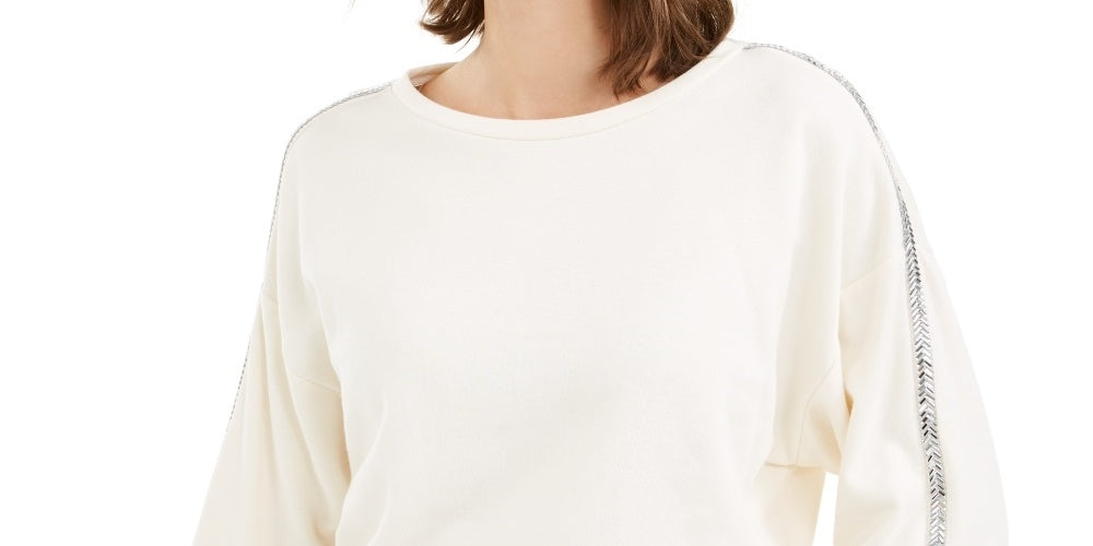 Camiseta feminina Bar III com decote em joia e manga comprida, embelezada em marfim, tamanho X-S