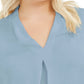 Blusa feminina moderna com decote em V, azul, tamanho 3X