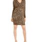 Vestido tubinho estampado Thalia Sodi feminino com sobrepeliz e animal grande dourado tamanho grande