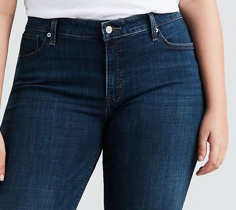 Calça jeans Levi's Trendy Plus Size 415 Classic Bootcut Feminina Azul Escuro Tamanho 24W