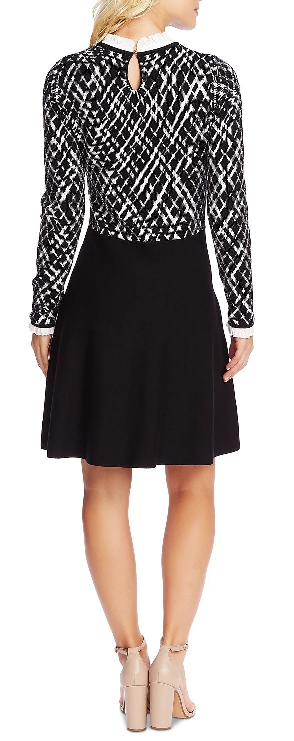 Vestido suéter feminino Cece com gola babada em jacquard e ajuste evasê, preto, tamanho grande