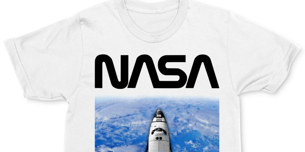 Camiseta gráfica masculina Changes NASA Space Shuttle, tamanho pequeno, branca