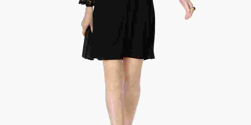 Vestido de coquetel feminino R&amp;M Richards, preto, com ombro de fora, renda, manga sino, decote redondo, acima do joelho, tamanho 12, pequeno