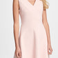 Vestido feminino DKNY com decote em V e ajuste evasê, cor blush em pó, branco, tamanho 14