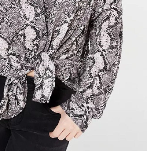 Camisa utilitária estampada Hippie Rose Juniors, tamanho P, prata