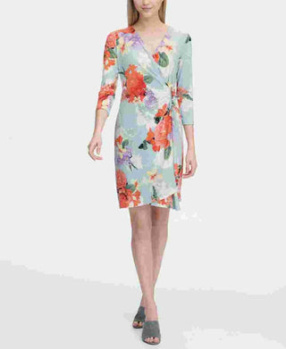 Vestido envelope falso com estampa floral Calvin Klein feminino, azul, tamanho extragrande