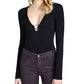 Body feminino Guss Cybill com decote em V, preto, tamanho médio