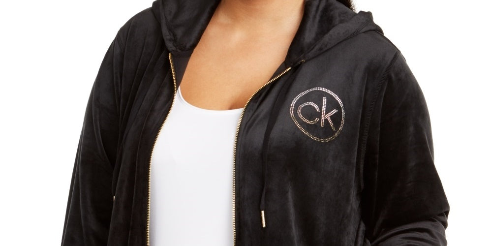 Calvin Klein Moletom com capuz feminino plus size com logo e contas em veludo, preto, tamanho 1X