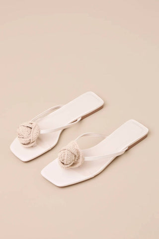 Billini - Sandálias Rasas Idella Creme Crochê Roseta