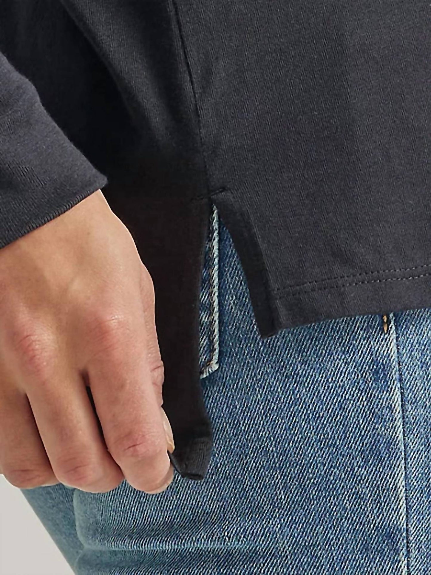 Wrangler - Graphic Long Sleeve Relaxed Tee