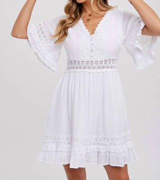 Bluivy - Vestido Feminino Camille com Decote em V e Renda