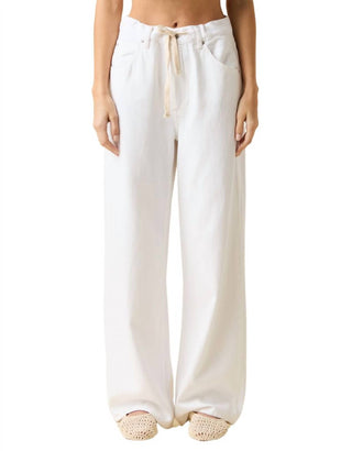 Le Jean - Jean Relaxado Luna