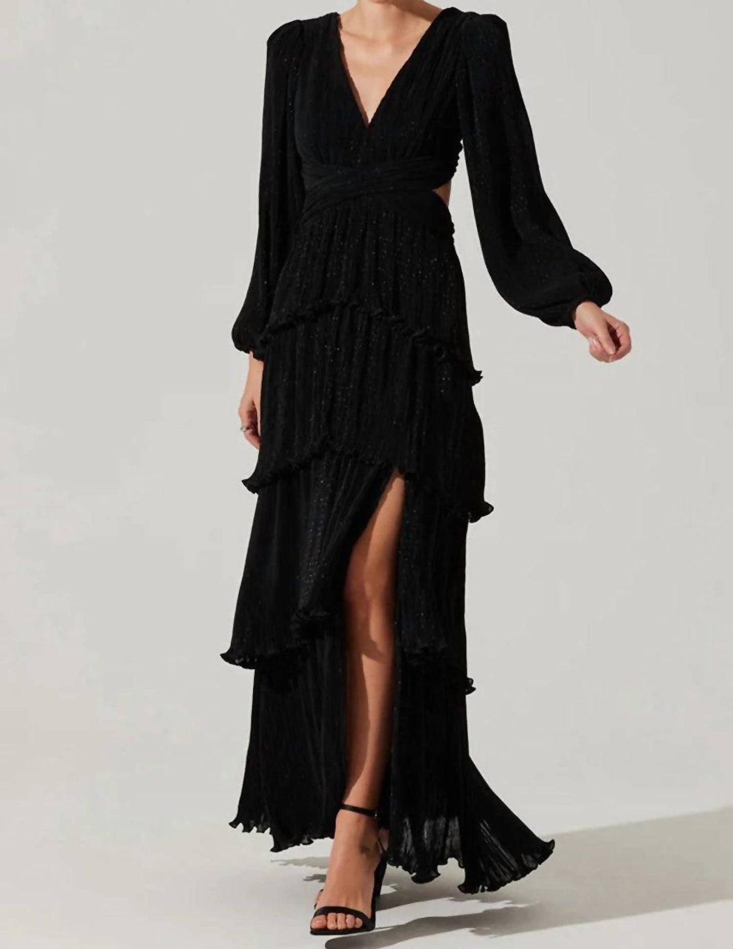 Astr - Anora Vneck Pleated Tiered Maxi Dress
