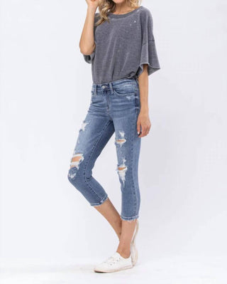 Judy Blue - Calça Capri Destroyed de Cintura Média - Plus