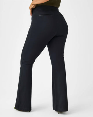 Spanx - Calça Flare de Cintura Alta Perfeita