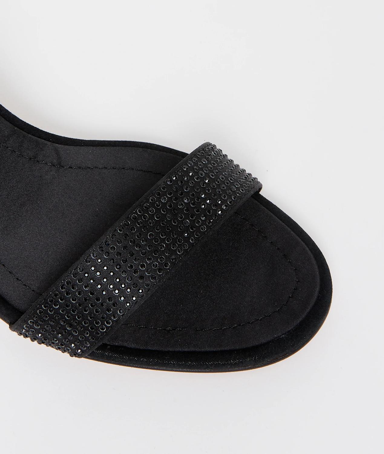 Pelle Moda - Women's Moira Low Heel