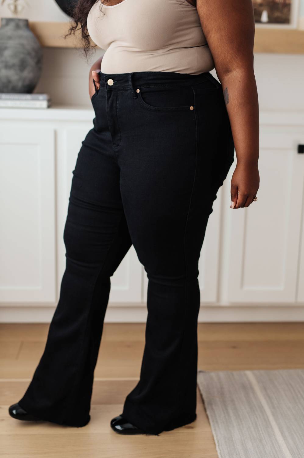 Judy Blue - High Rise Control Top Flare Jeans