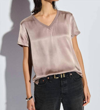 Nation Ltd - Camiseta com decote em V June