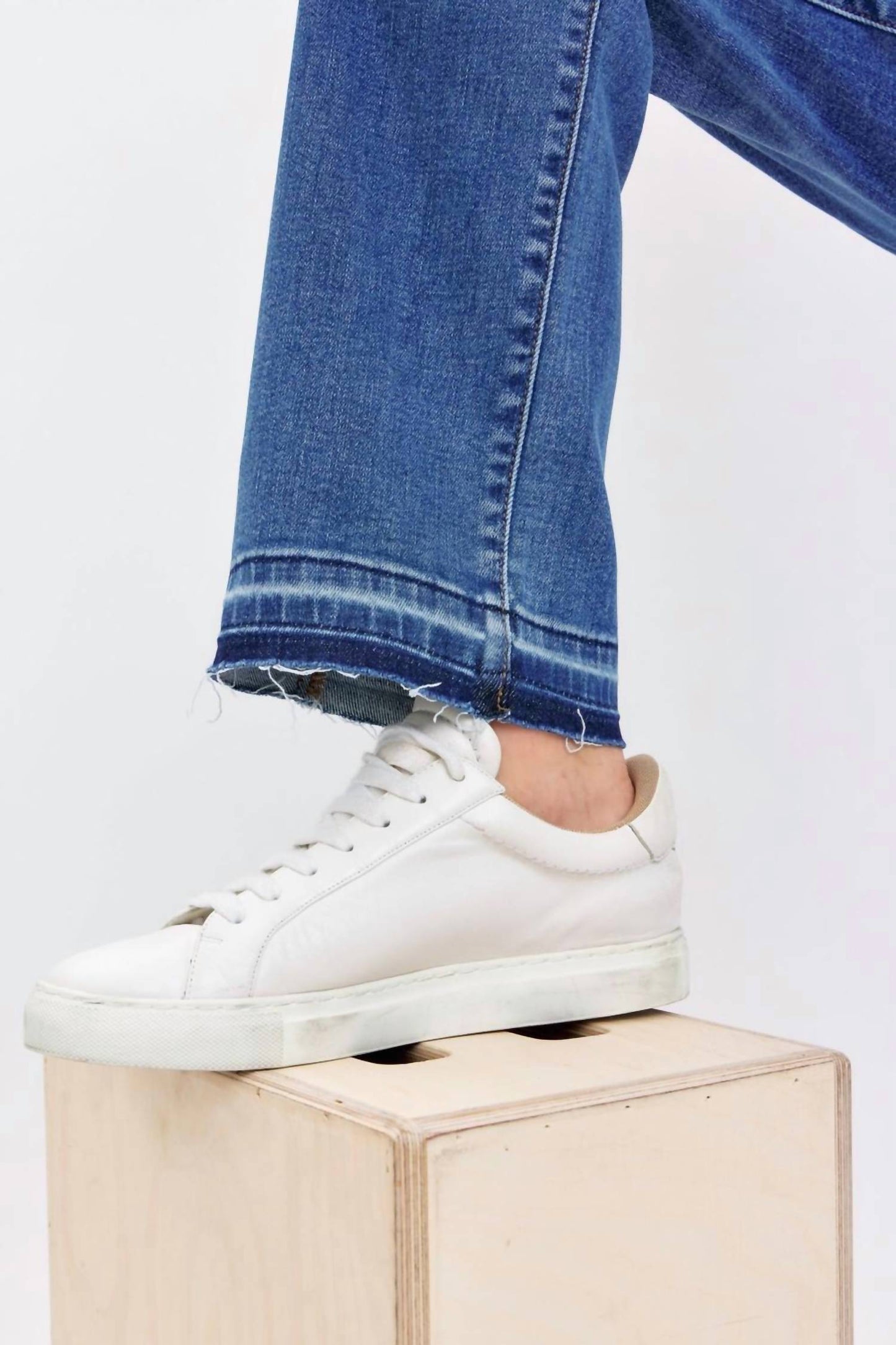 Judy Blue - Mid Rise Release Hem Dad Denim Jeans