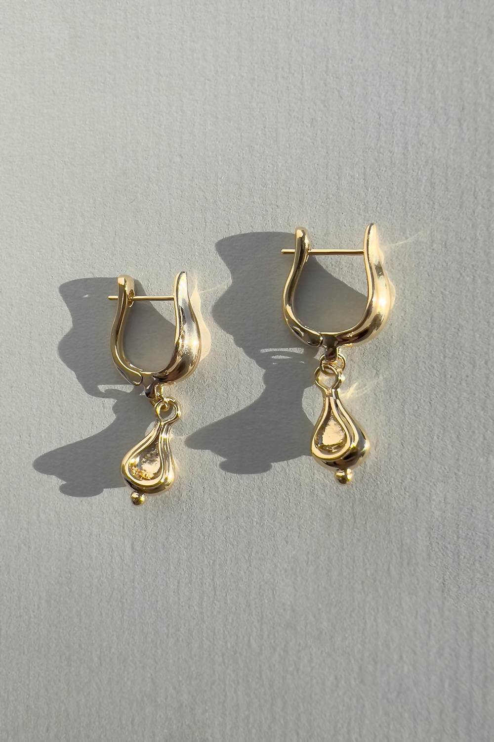 Astor & Orion - Women's Calida Huggies Earrings