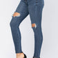 Judy Blue - Mid Rise Destroyed Knee Skinny Jeans