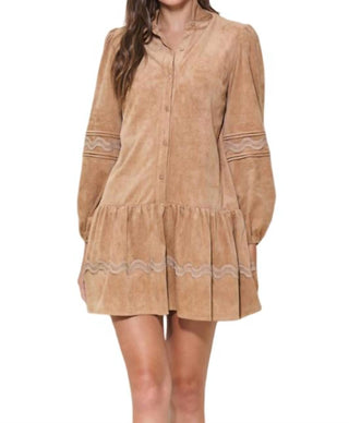 Able - Vestido Babydoll com Detalhe Ondulado