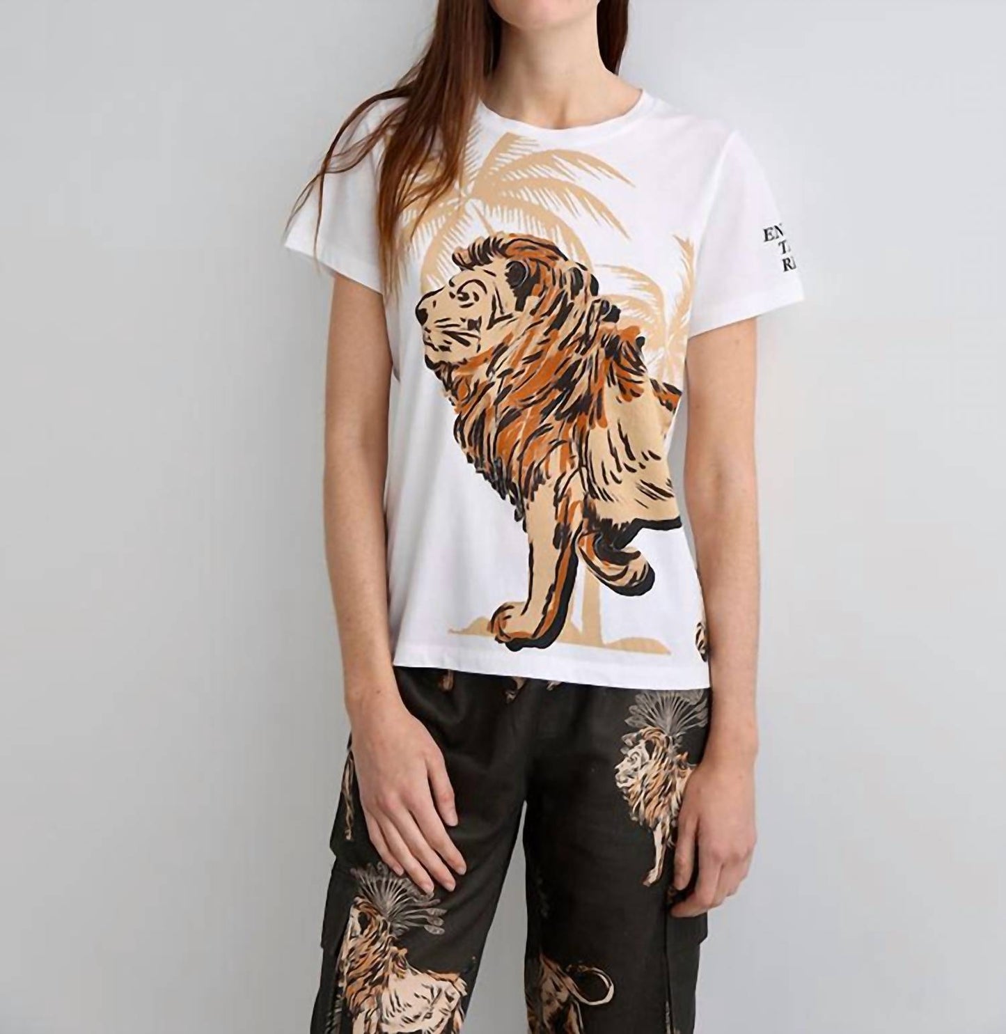 Las Sureñas - Lion Palms T-shirt