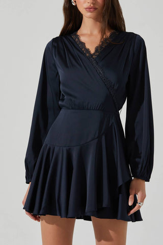 Astr - Vestido curto de cetim Aluma