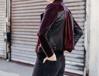 Clara Sun Woo - Jaqueta com zíper em vinil/couro líquido com técnica mista