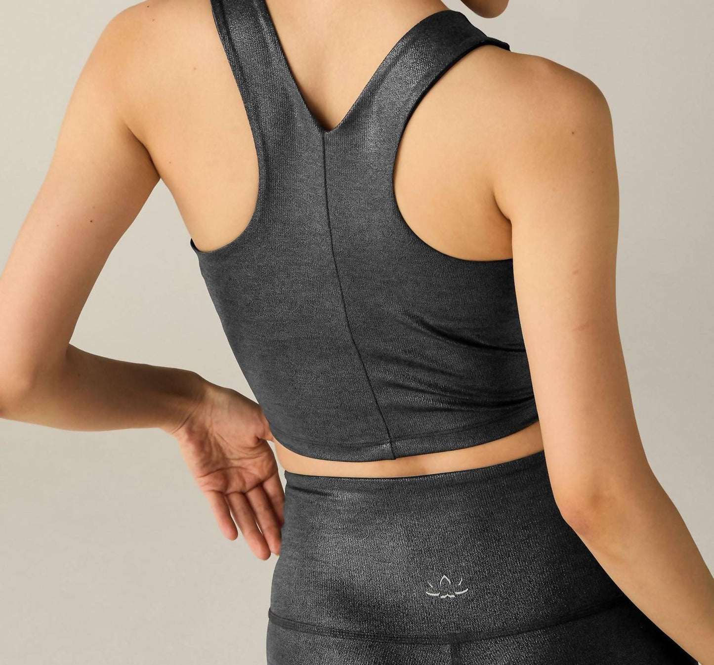 Beyond Yoga - Heather Rib Shine Glow On Cropped Tank