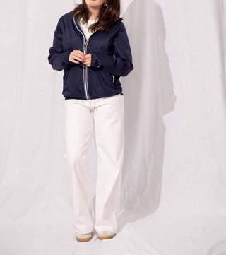 08 Lifestyle - Sloane Packable Rain Jacket