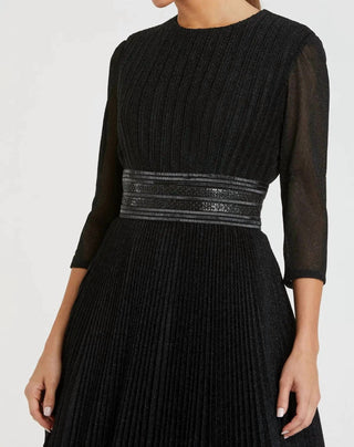 Mac Duggal - Vestido de baile brilhante com pregas e corte em A