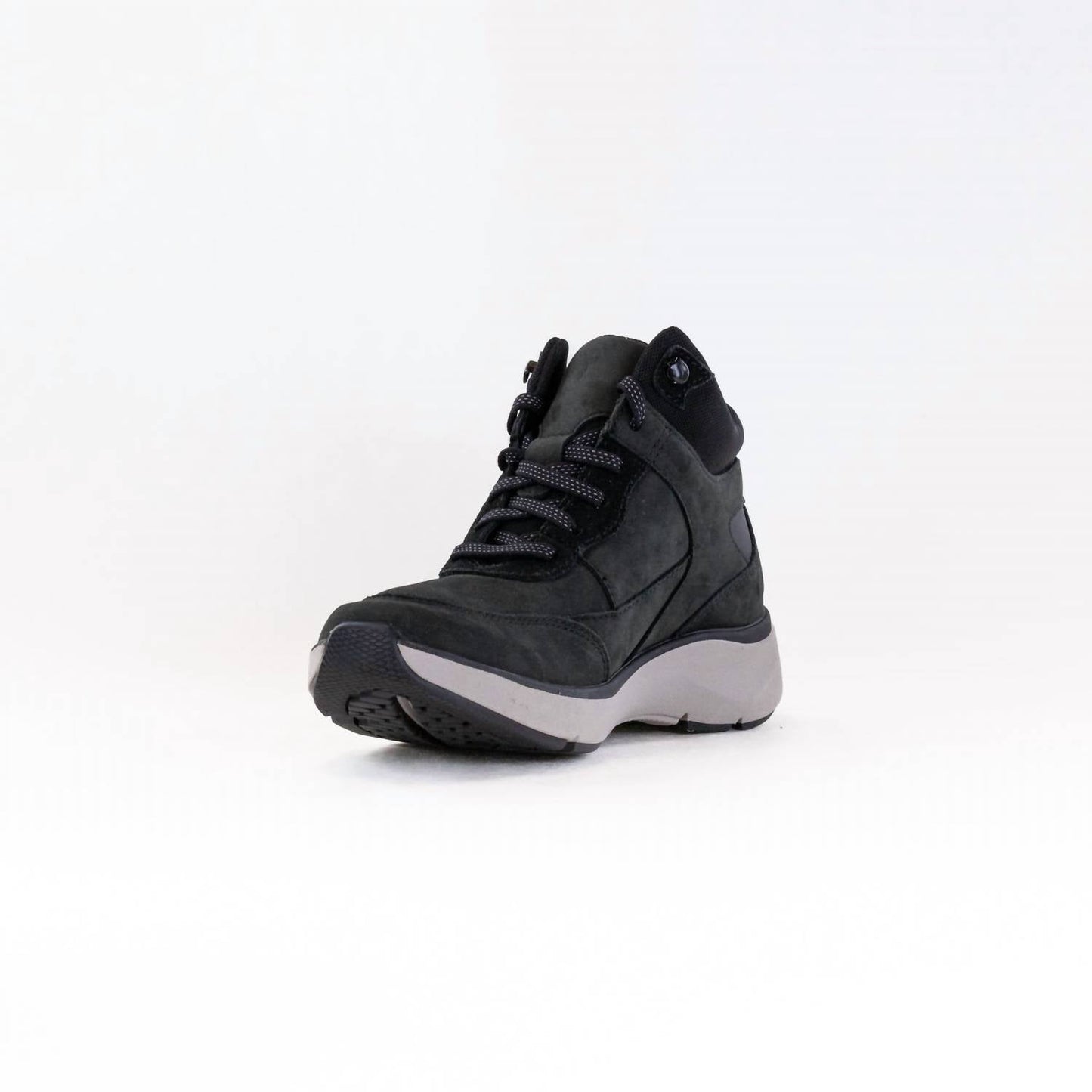 Clarks - Women's Wave 2.0 Mid Waterproof Ankle Boots