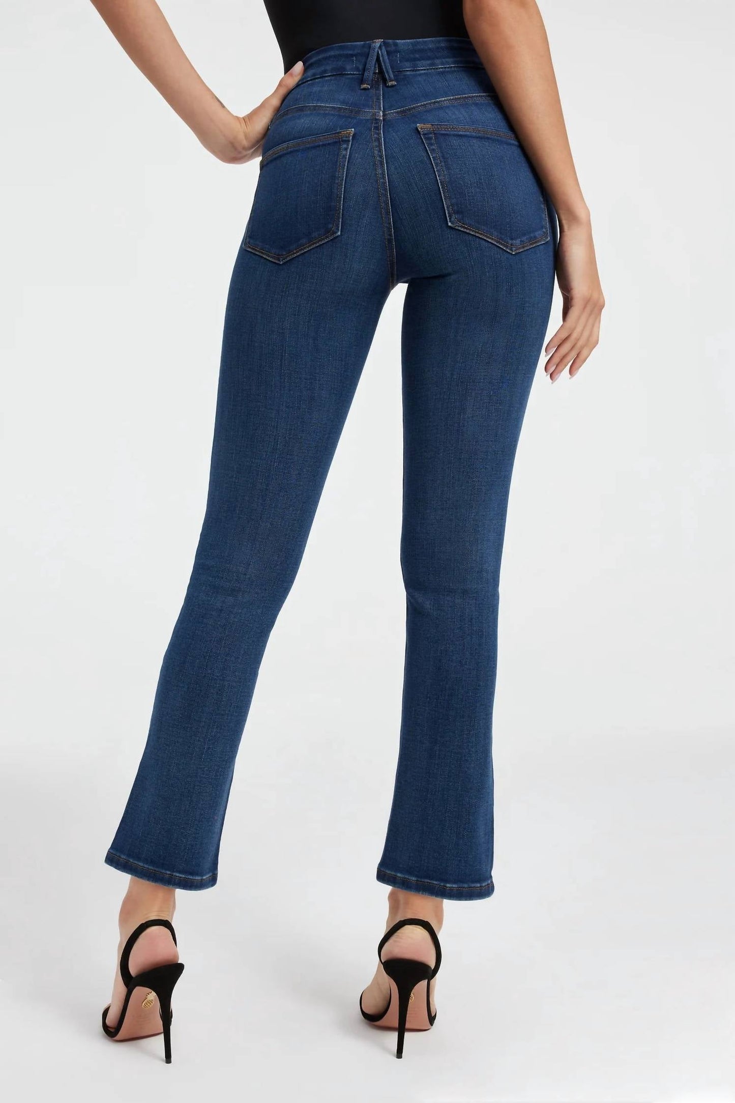 Good American - Good Legs Straight Jeans
