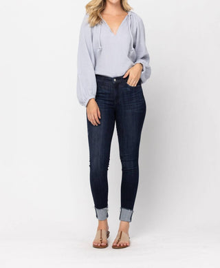 Judy Blue - Calça jeans skinny com cintura média e punho