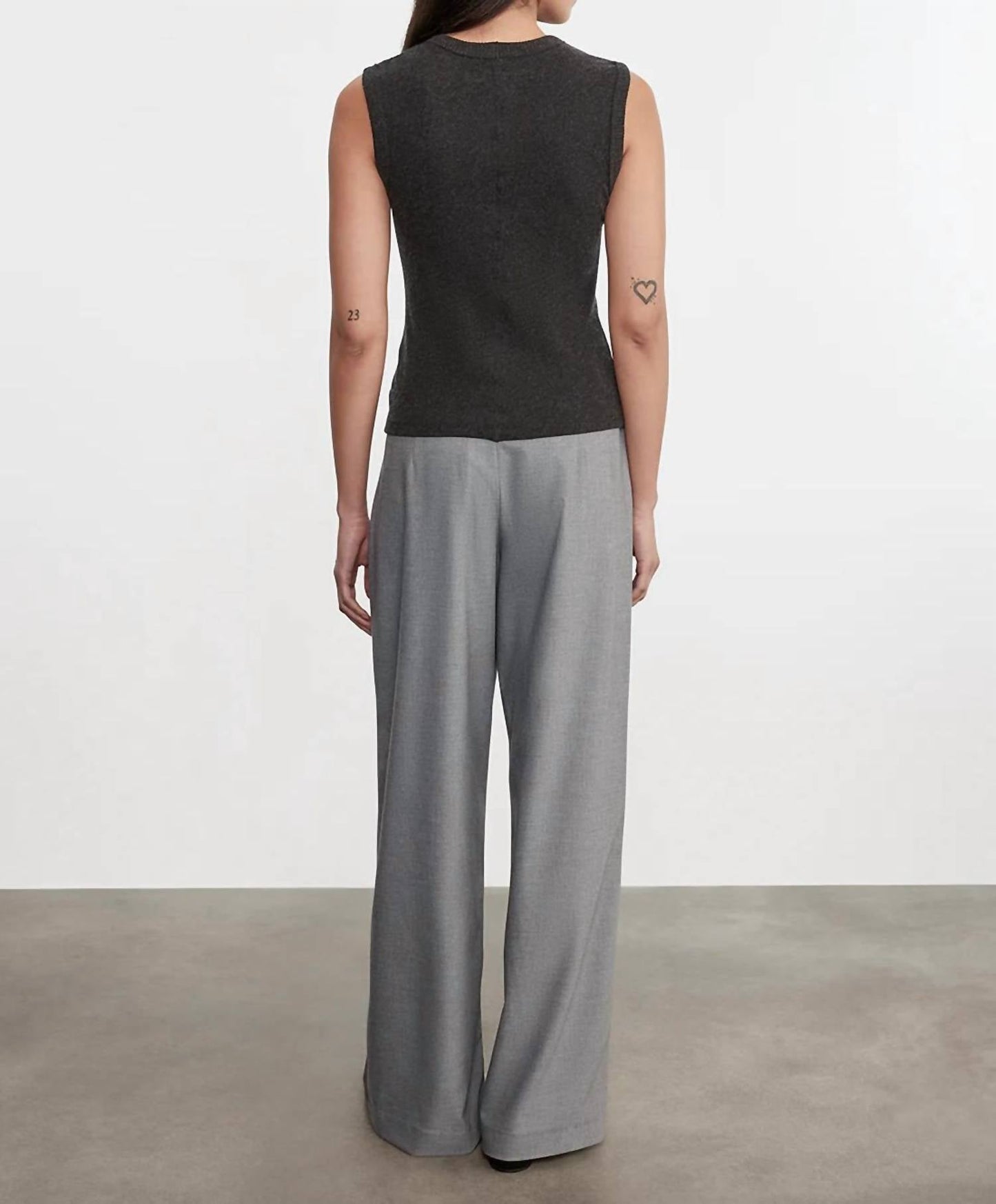Enza Costa - Cashmere New Classic Sleeveless Crew Top