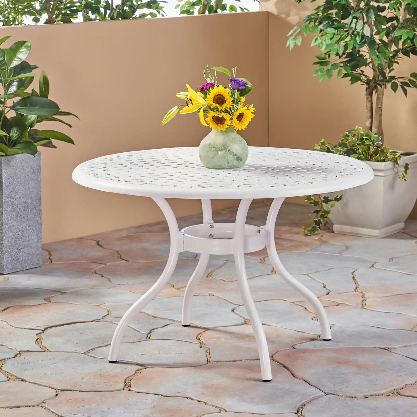 Tranquilius Outdoor Round Dining Table with Lattice Tabletop