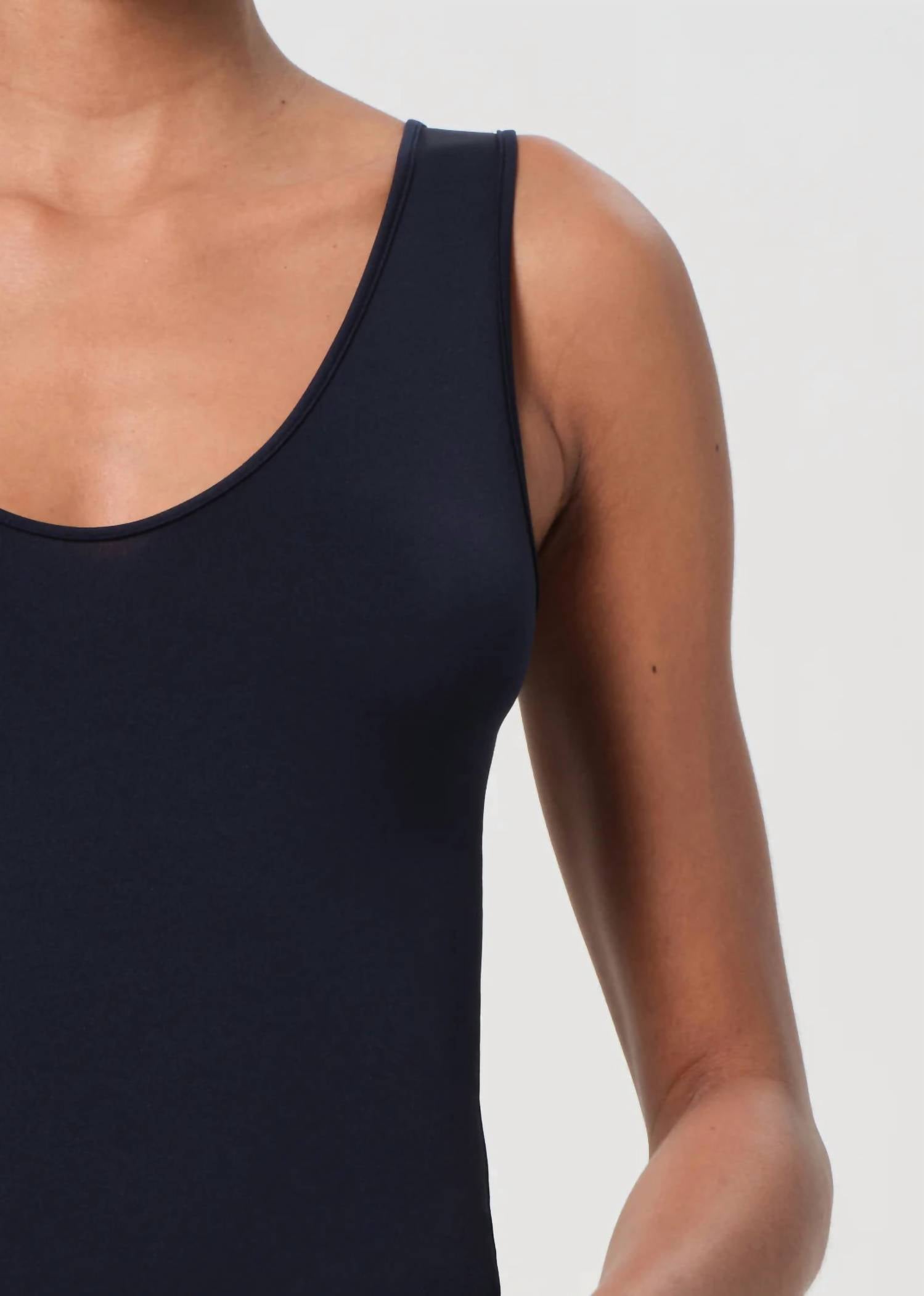agolde-tora-scoop-neck-bodysuit