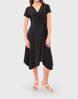 Coração de Pinho - Vestido Back to Basics