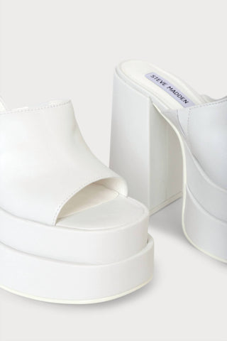 Steve Madden - Sandália Cagey Feminina de Couro