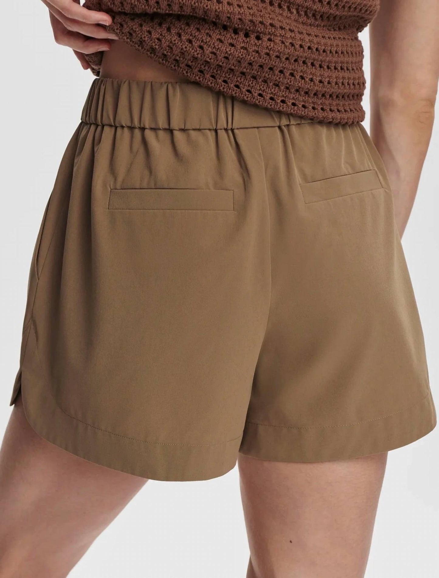 Varley - Nila Mid Rise Shorts