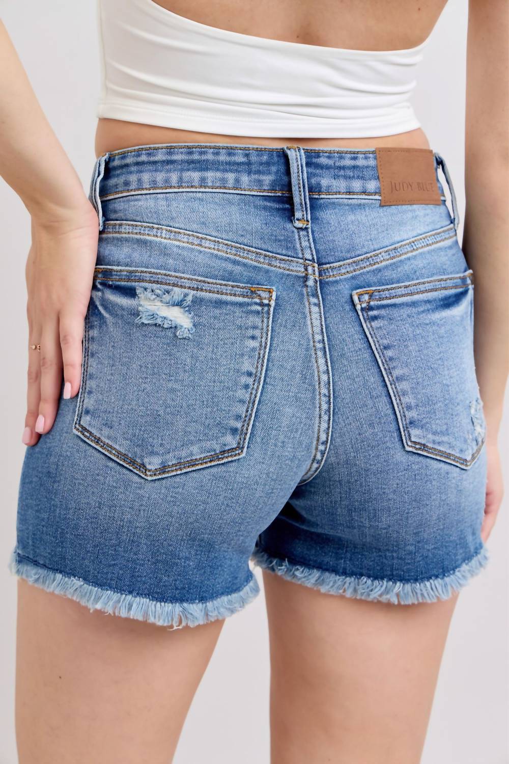 Judy Blue - Vintage Wash High-waisted Shorts With Fray Hem