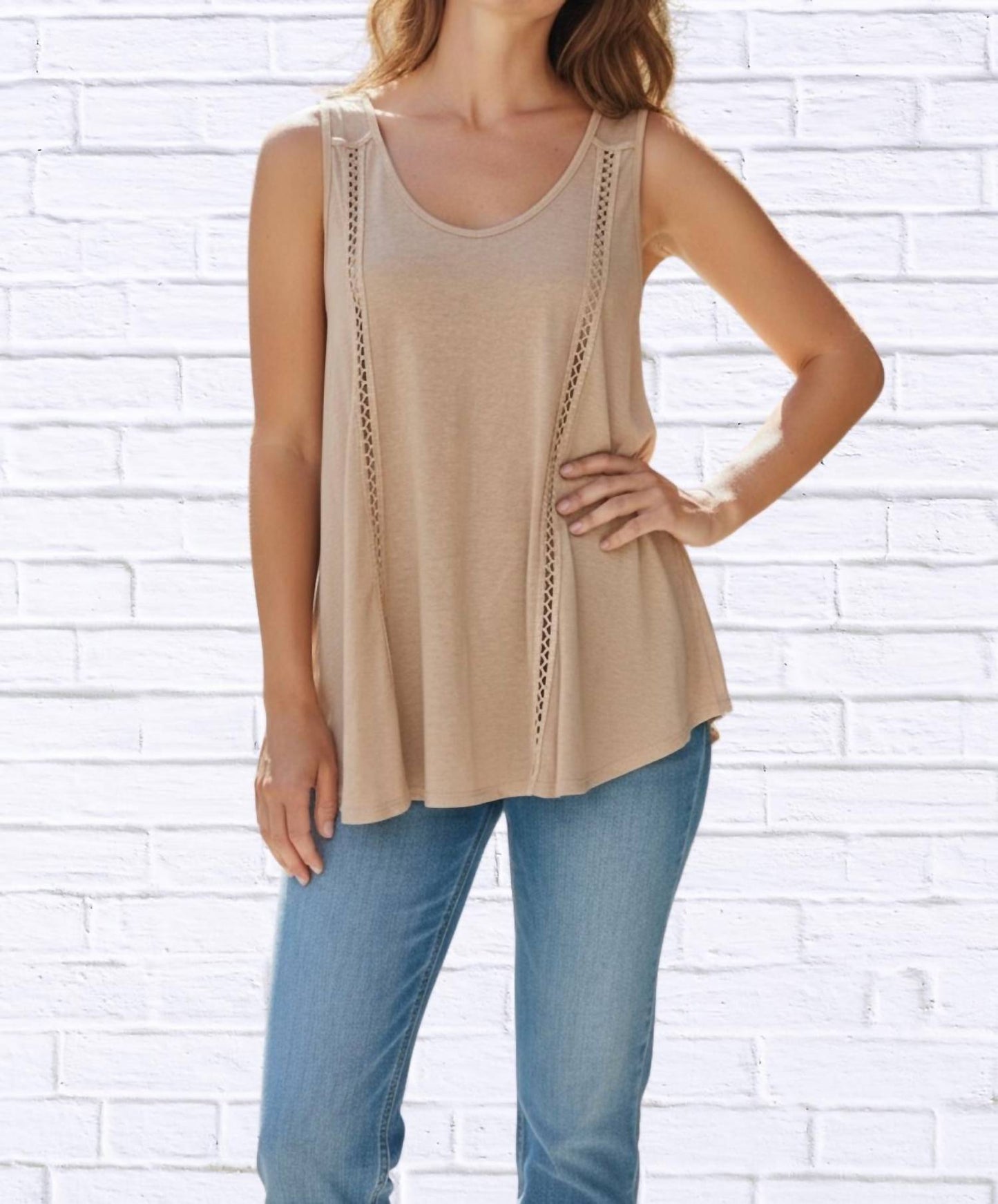 Diva Usa - Neutral Sleeveless Top