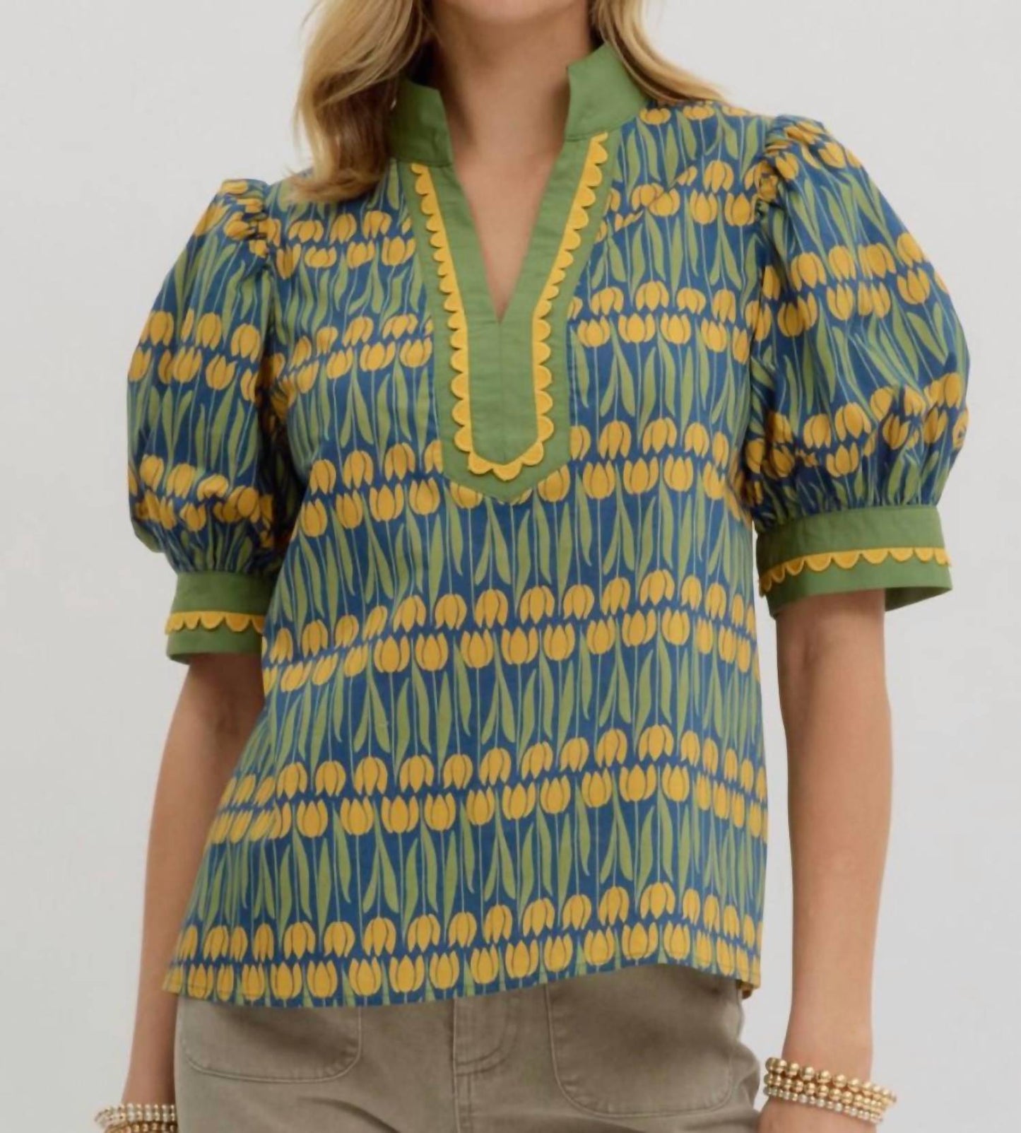 Entro - Floral Short Puff Sleeve Top