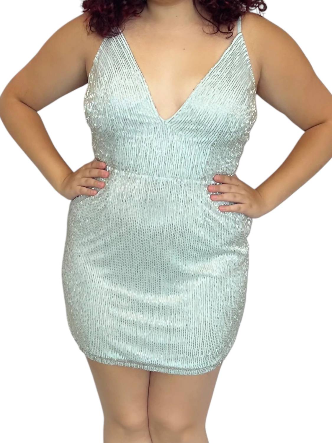 Aleta - Aleta 987 Stunning V-neckline Cocktail Dress