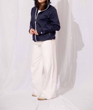 08 Lifestyle - Sloane Packable Rain Jacket