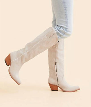 Ariat - Women's Laramie Stretchfit Leather Western Boots