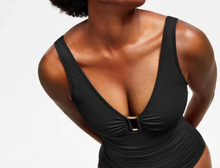 Ralph Lauren - Maiô com controle de barriga e anel sobre o ombro