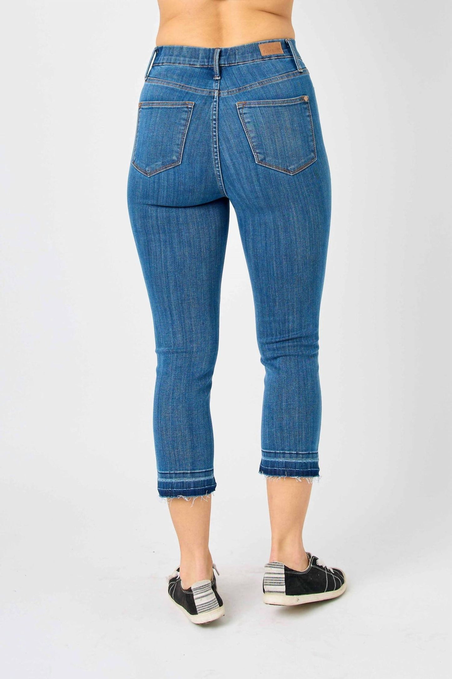 Judy Blue - Favorite Pull On Capri Jeans